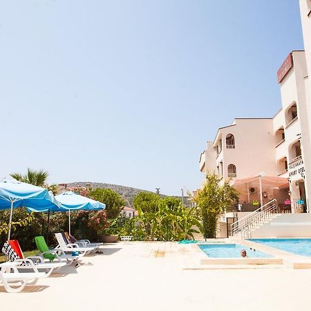 Yalcinkaya Apart Hotel Çeşme Eksteriør billede