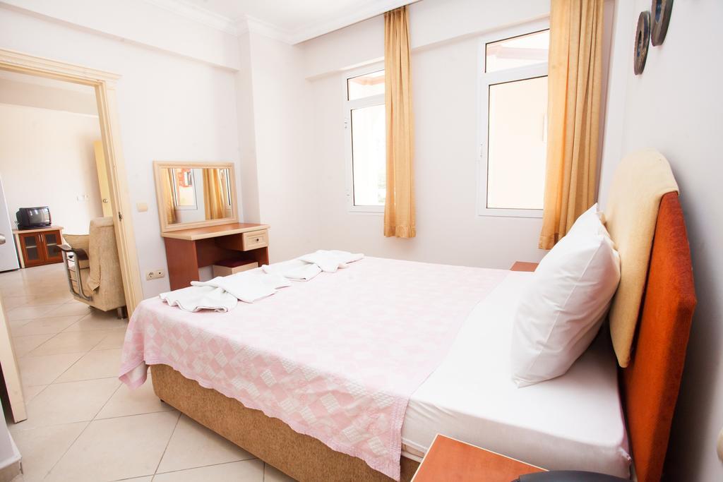 Yalcinkaya Apart Hotel Çeşme Eksteriør billede