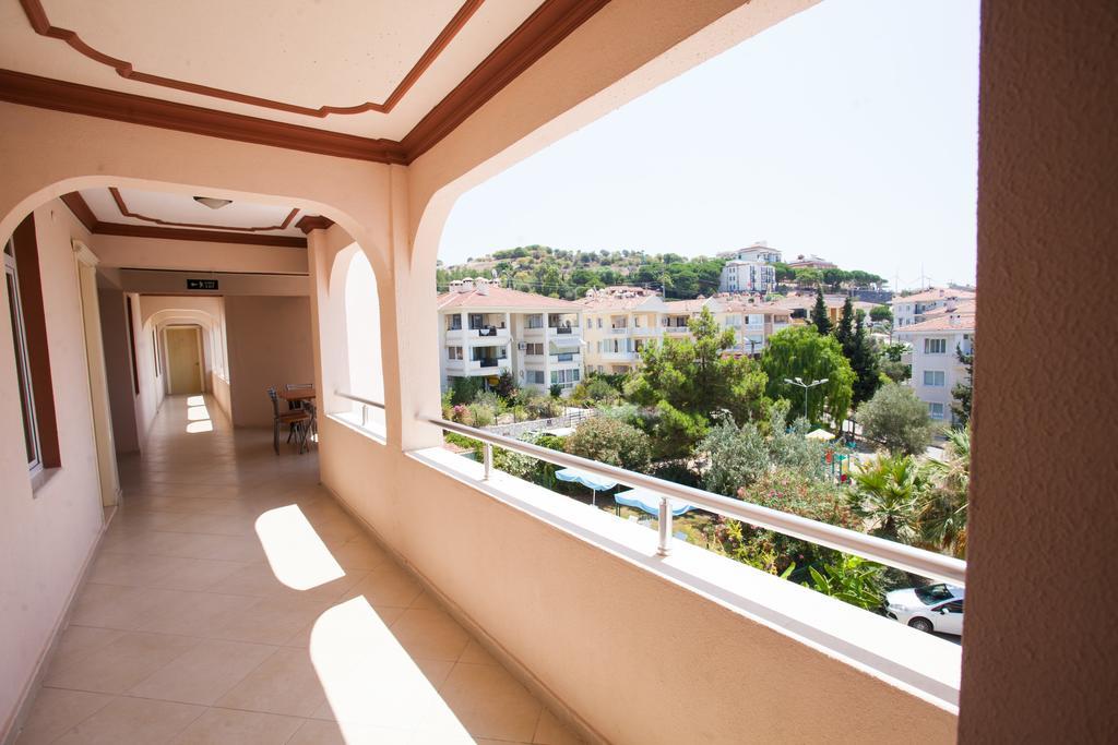 Yalcinkaya Apart Hotel Çeşme Eksteriør billede