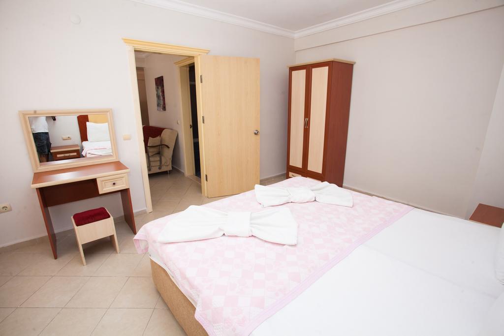 Yalcinkaya Apart Hotel Çeşme Eksteriør billede